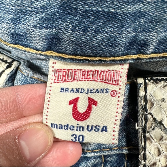 True Religion Women’s Snakeskin Flap Pockets Joey Boot Cut Jeans Low Rise 30 - Picture 9 of 15